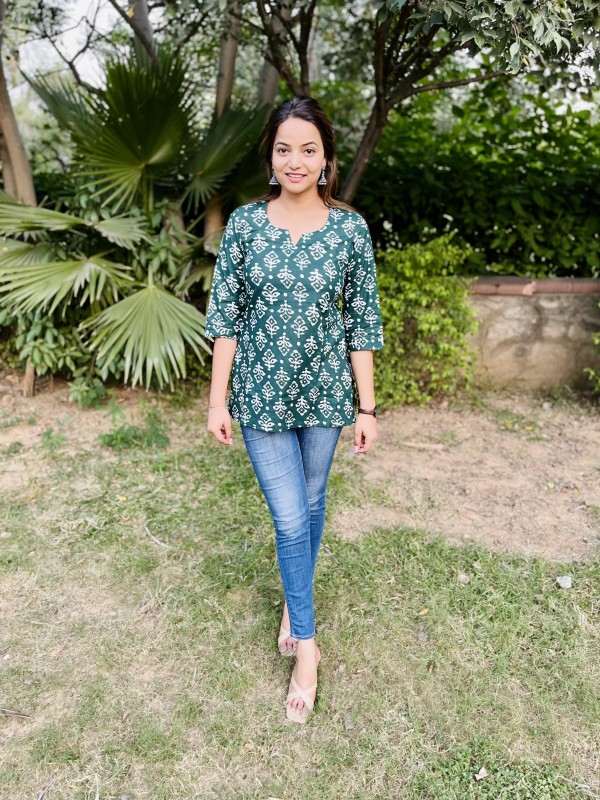 STYLE GRID Casual Printed Women White, Green Top