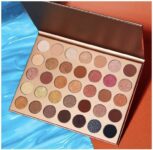 HUDA CRUSH BEAUTY Shimmer and Matte Eyeshadow Palette – 35 Eye Shadow Color 20 g(Bronze Goal)