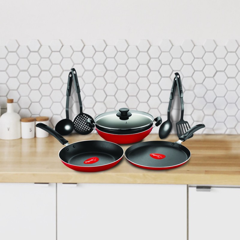 Havells 1200Mm Ambrose Slim Bldc Ceiling Fan | Premium Finish, Decorative Fan, Remote Control, High Air Delivery Fan | 5 Star Rated, Upto 60% Energy Saving | 2+1* Year Warranty | (Pack Of 1, Brown)