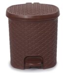 Cello Classic Plastic Pedal 12 Liters, Dustbin With Lid Plastic Garbage Waste Pedal Bin With Inner Bucket For Kitchen/Home/Office/Bathroom (Strong And Durable Body)-Brown