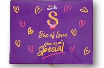 Cadbury Dairy Milk Silk Assorted Valentine’S Gift Chocolates Box Of Love With Photo Frame, 394 G