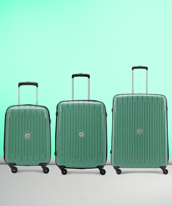 Vlcc Neem  – 300 Ml – Buy One Get One(Pack Of 3) Face Wash(450 Ml)