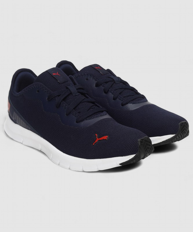 Puma Hustle V2 Running Shoes For Men(Blue , 9)