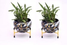Amazon Brand – Solimo Tripod Stand | Set Of 2 | Flower Design | Iron | Black
