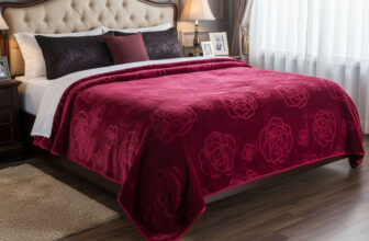 Evokk India Solid King Mink Blanket For  Heavy Winter(Polyester, Red)