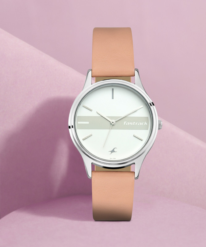 Crompton Energion Hyperjet 1200Mm Bldc Ceiling Fan | Point Anywhere Remote Control | Bee 5 Star Rated Energy Efficient | Superior Air Delivery | Anti-Rust | 2 Year Manufacturer Warranty | Brown