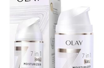 Olay 7In1 Ultra-Light Gel Moisturizer | Niacinamide, Vitamin C, Collagen Peptides | Fights 7 Issues For Smooth & Glowing Skin | Normal To Oily Skin | Dermatologically Tested | Non Comedogenic | 50G