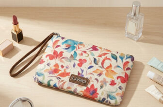 Livro Poeney Pouch